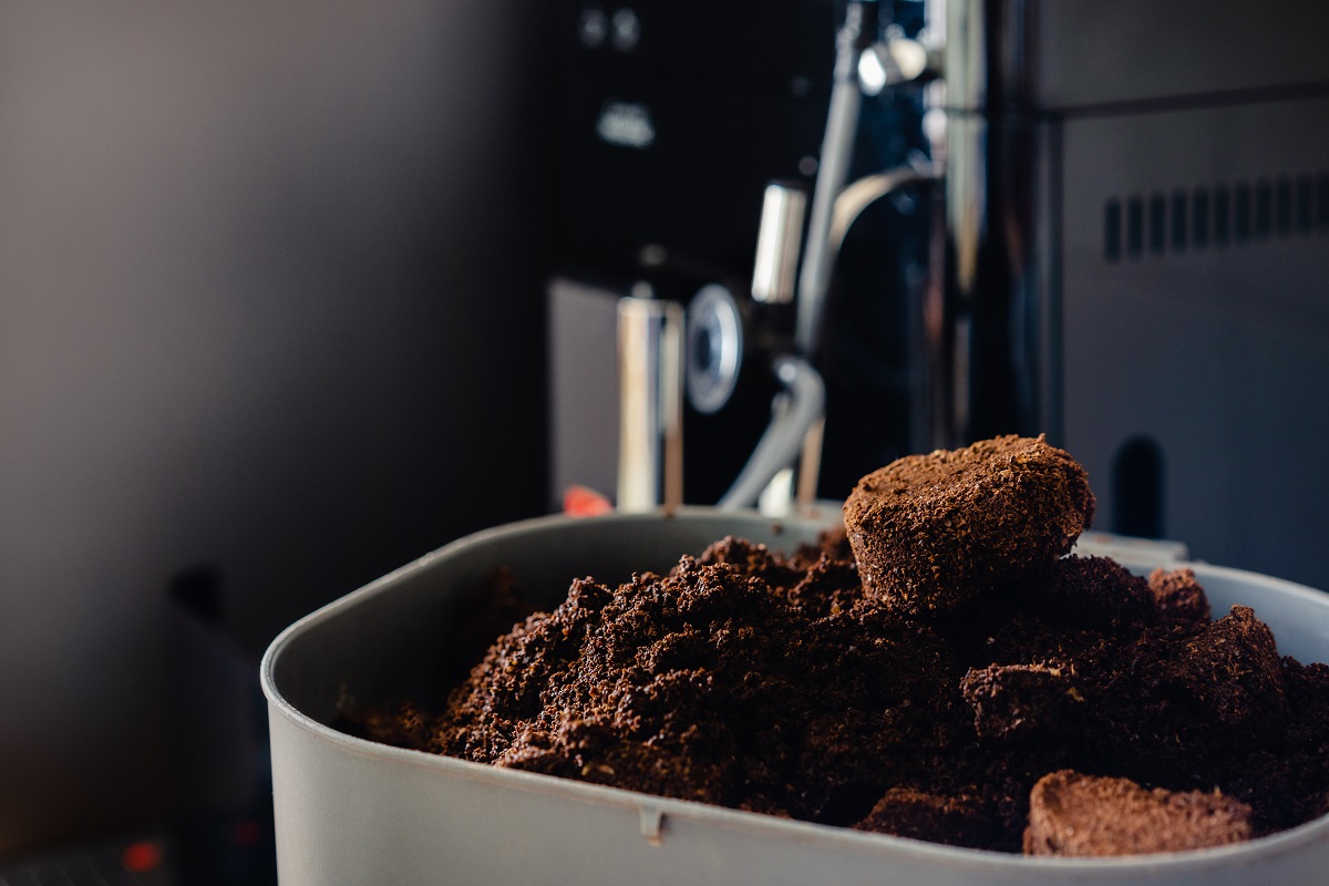 What to do with used coffee grounds – 7 ideas to try